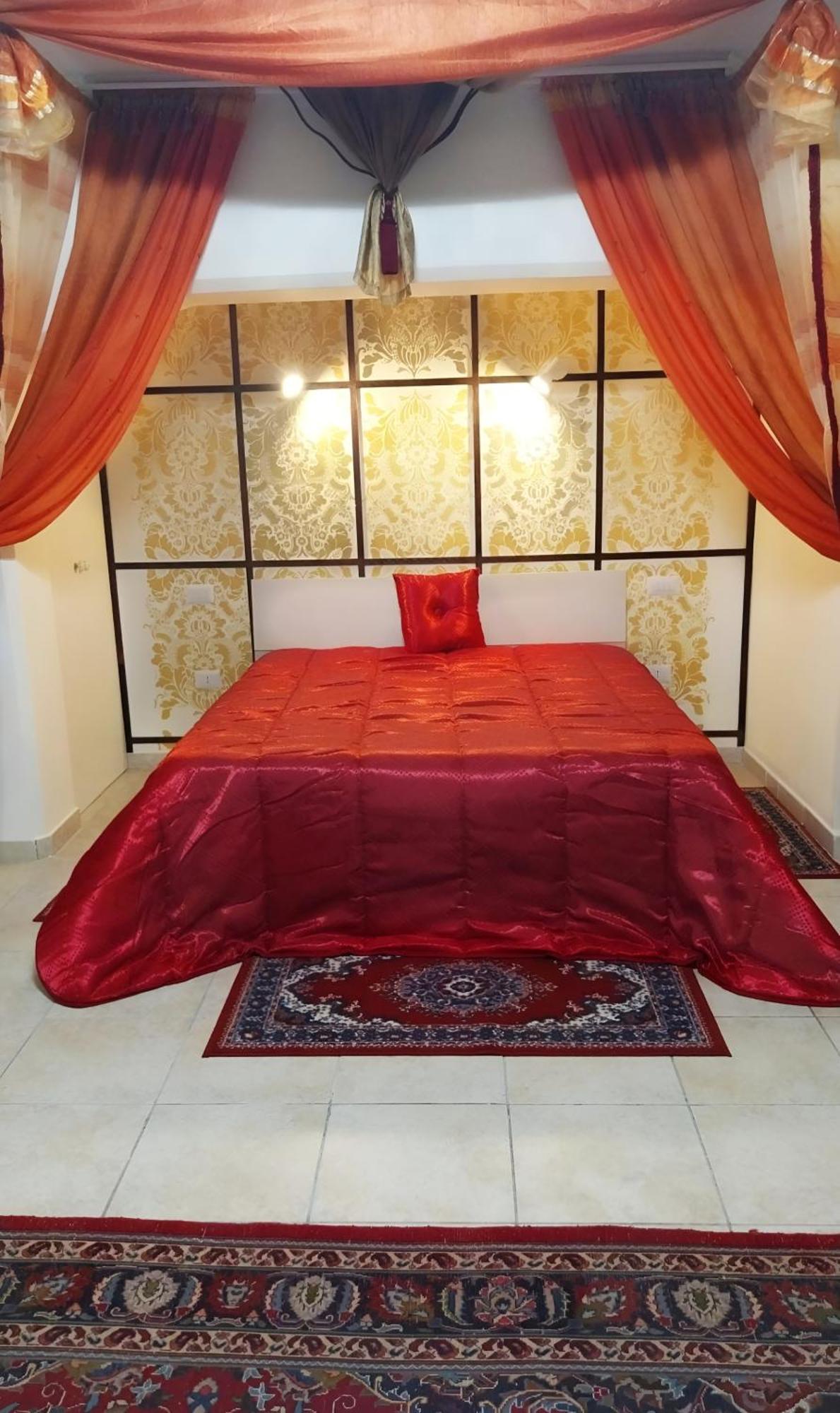 Casa Vacanza La Maison De Losyram Art Salerno Buitenkant foto